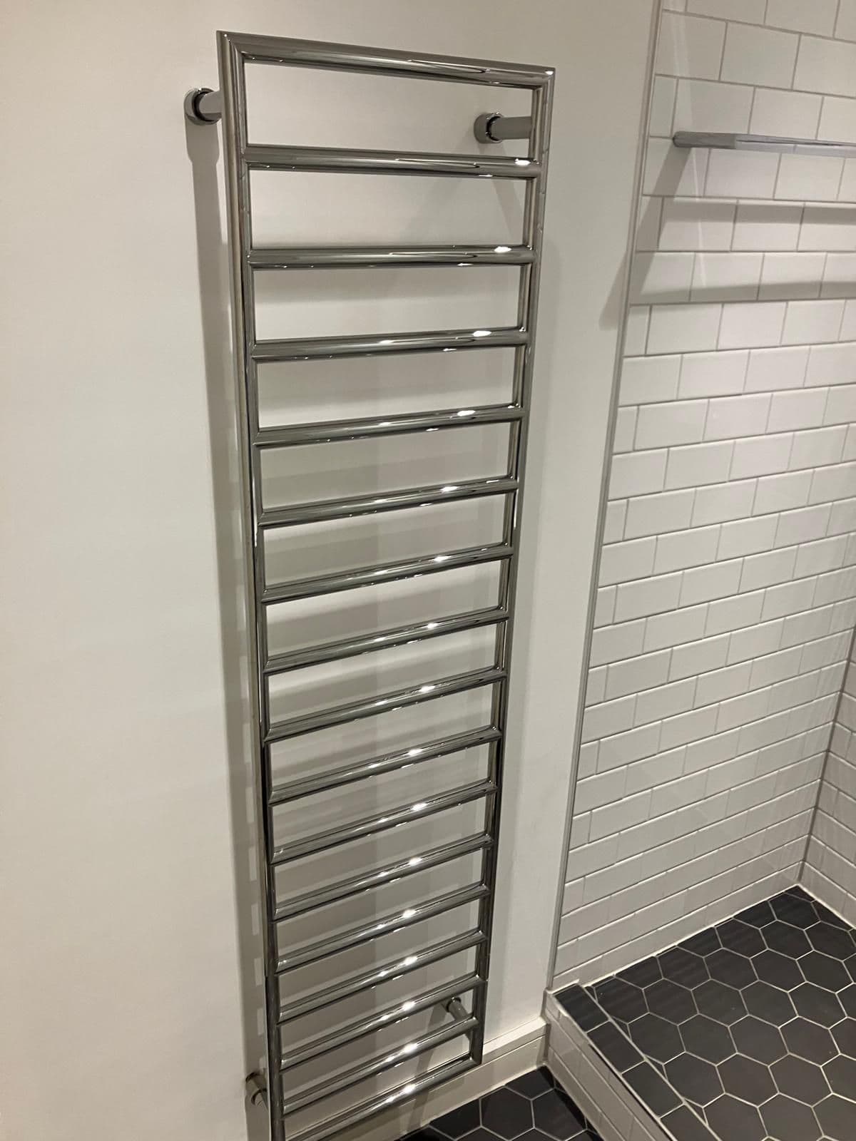 London bathroom refurbishment - en-suite layout with shower and basin